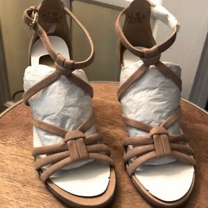 Naturalizer strappy heel